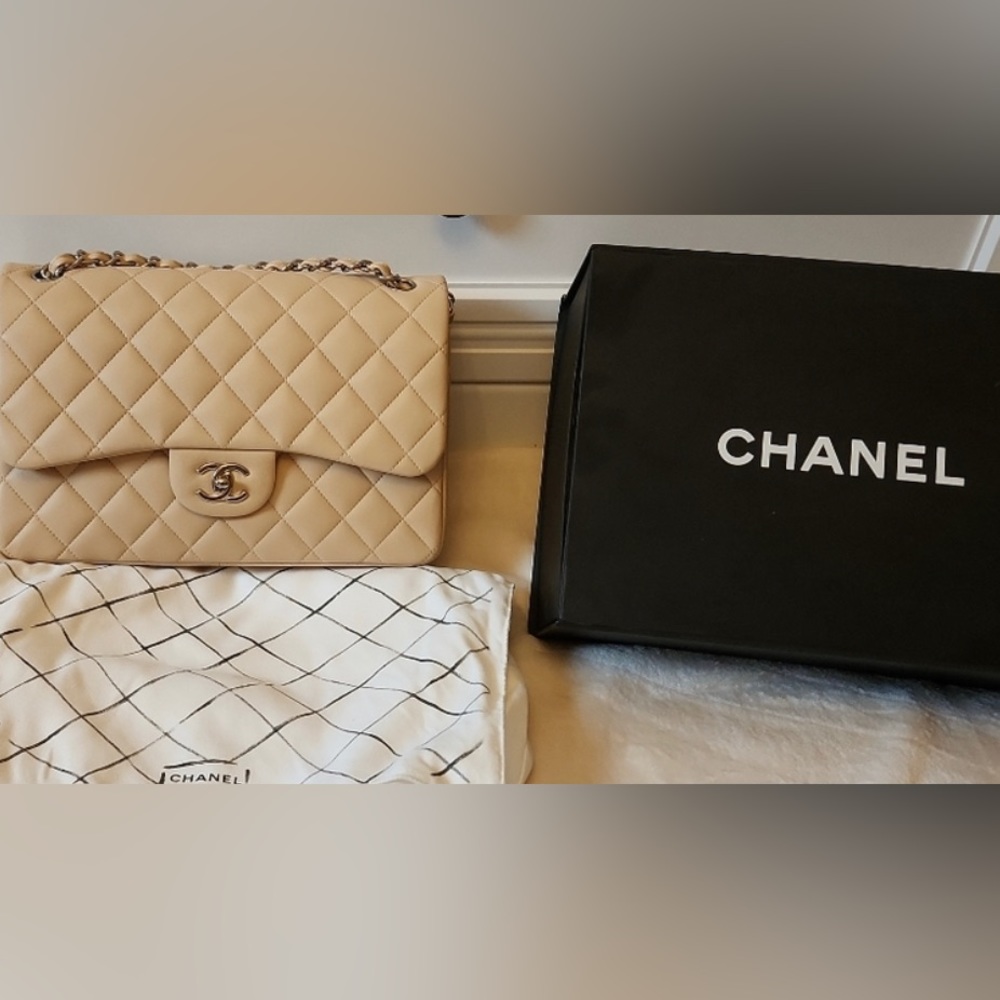 COPY - Chanel Lambskin Double Flap Maxi shoulder bag